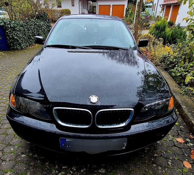 Schwarz Gebraucht 2005 BMW 318 Exclusive Limousine | 2.500 € (Fairer Preis) - Bild 1/4