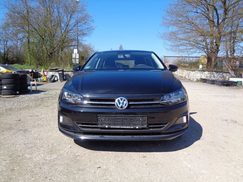 Second-hand VW Polo Comfortline 95 CP (69 kW) 2020 Negru Berlinǎ