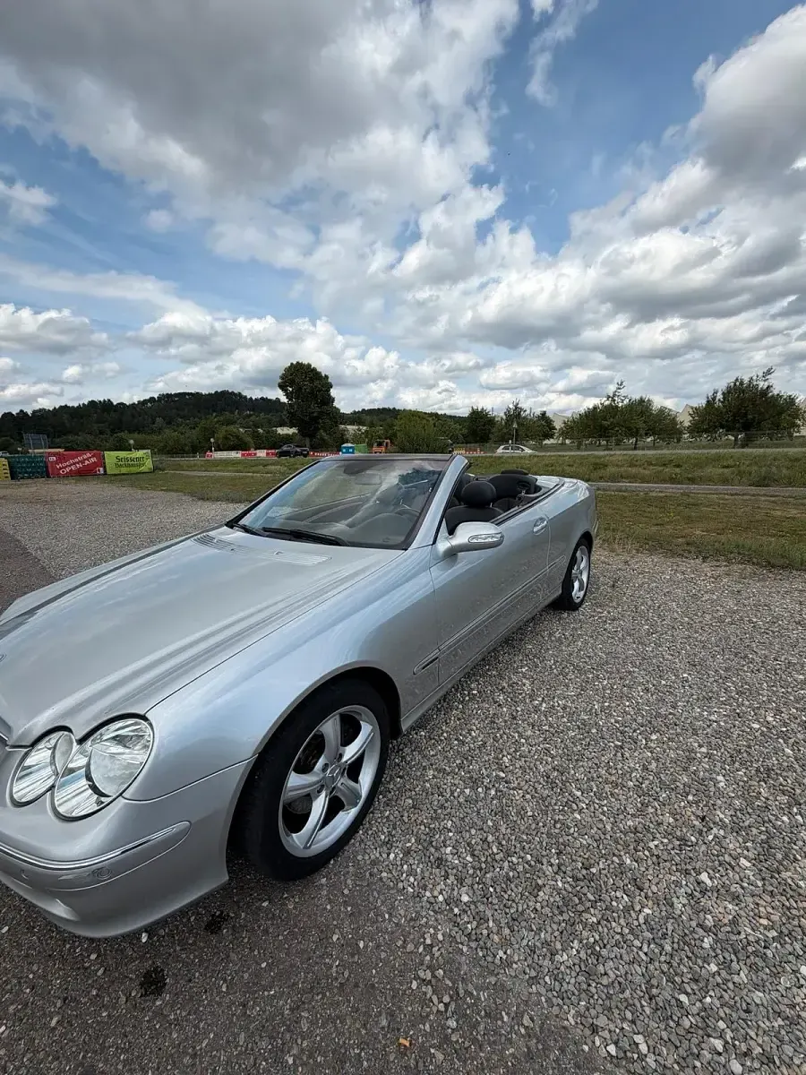 Gebraucht Mercedes CLK200 163 PS (119 kW) 2005 Silber Cabrio