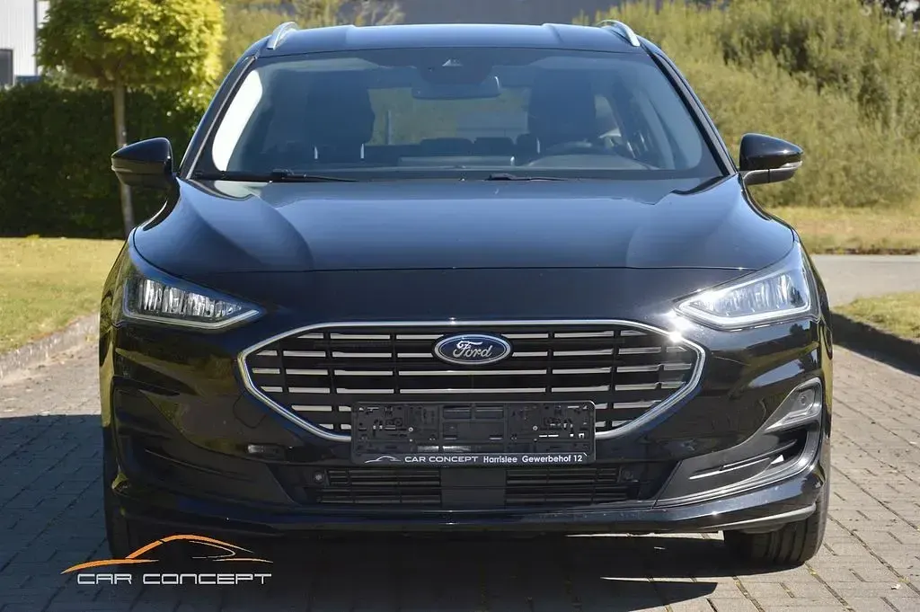 Gebraucht Ford Focus Titanium 125 PS (91 kW) 2023 Schwarz Limousine