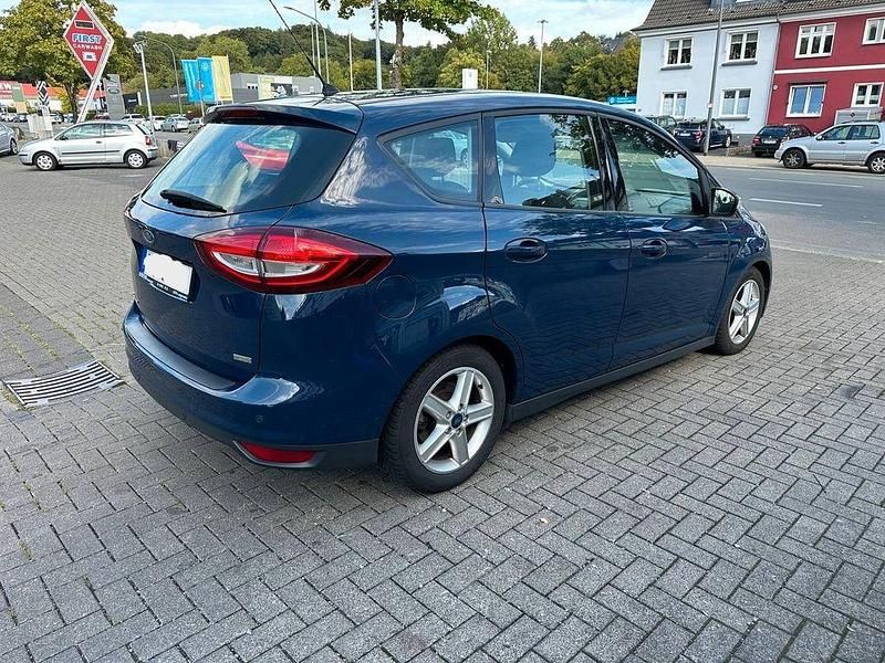 Blau Gebraucht 2016 Ford C-MAX Van / Kleinbus | 6.499 € (Etwas zu teuer) - Bild 1/4