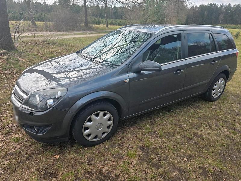 Gebraucht Opel Astra 140 PS (102 kW) 2009 Grau Kombi