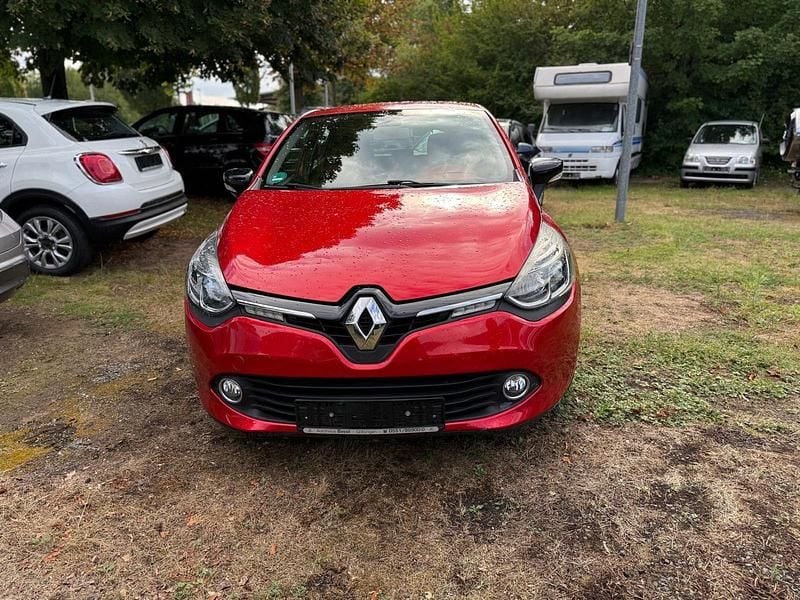 Gebraucht Renault Clio IV Luxe 90 PS (66 kW) 2012 Rot Kleinwagen