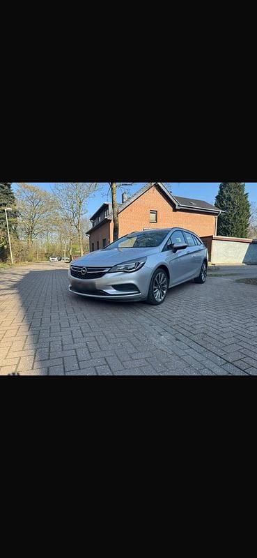 Gebraucht Opel Astra 160 PS (117 kW) 2016 Silber Kombi