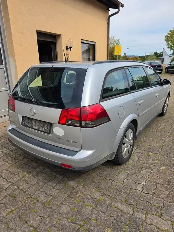 Gebraucht Opel Vectra 150 PS (110 kW) 2005 Silber Limousine