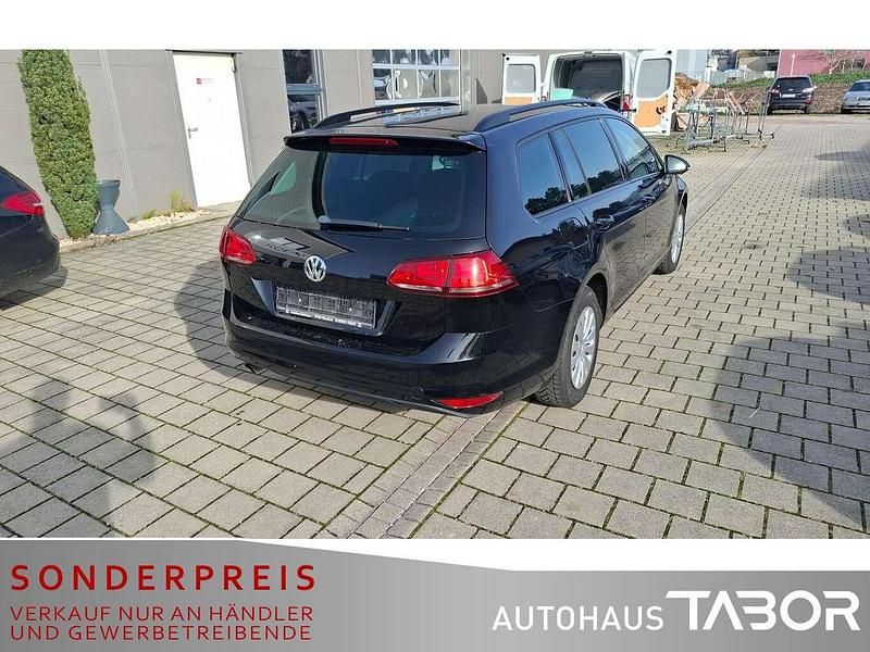 Gebraucht VW Golf VII Trendline 110 PS (80 kW) 2016 Schwarz Kombi