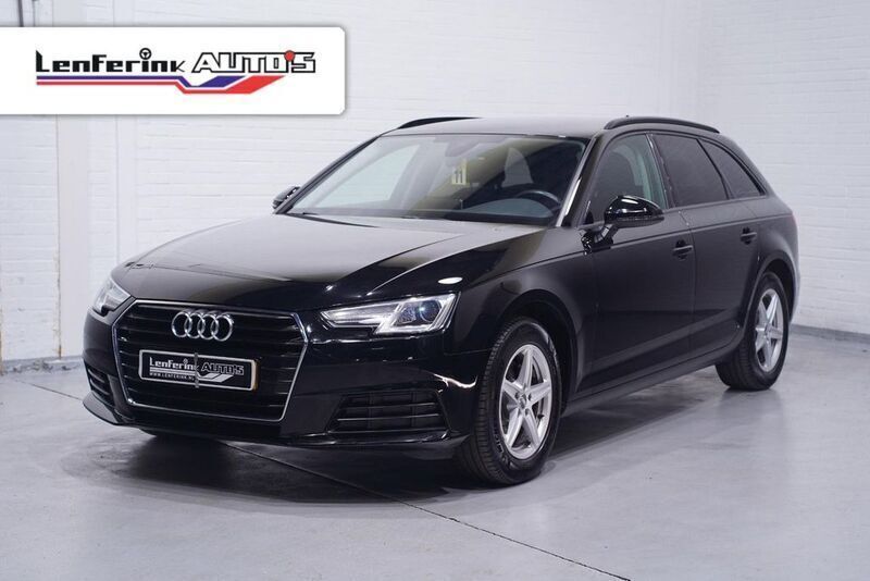 Schwarz Gebraucht 2018 Audi A4 Proline Kombi | 10.346 € (Teuer) - Bild 1/4