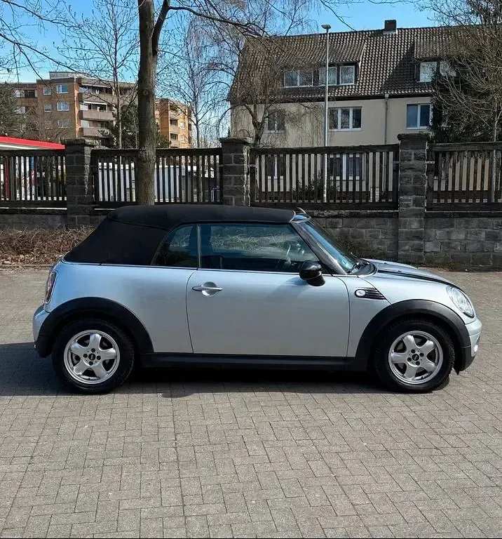 Gebraucht Mini Cooper Cabriolet 120 PS (88 kW) 2009 Silber Cabrio