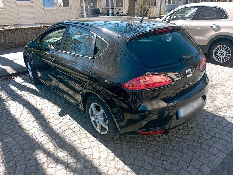 Gebraucht Seat Leon 125 PS (91 kW) 2008 Schwarz Kleinwagen