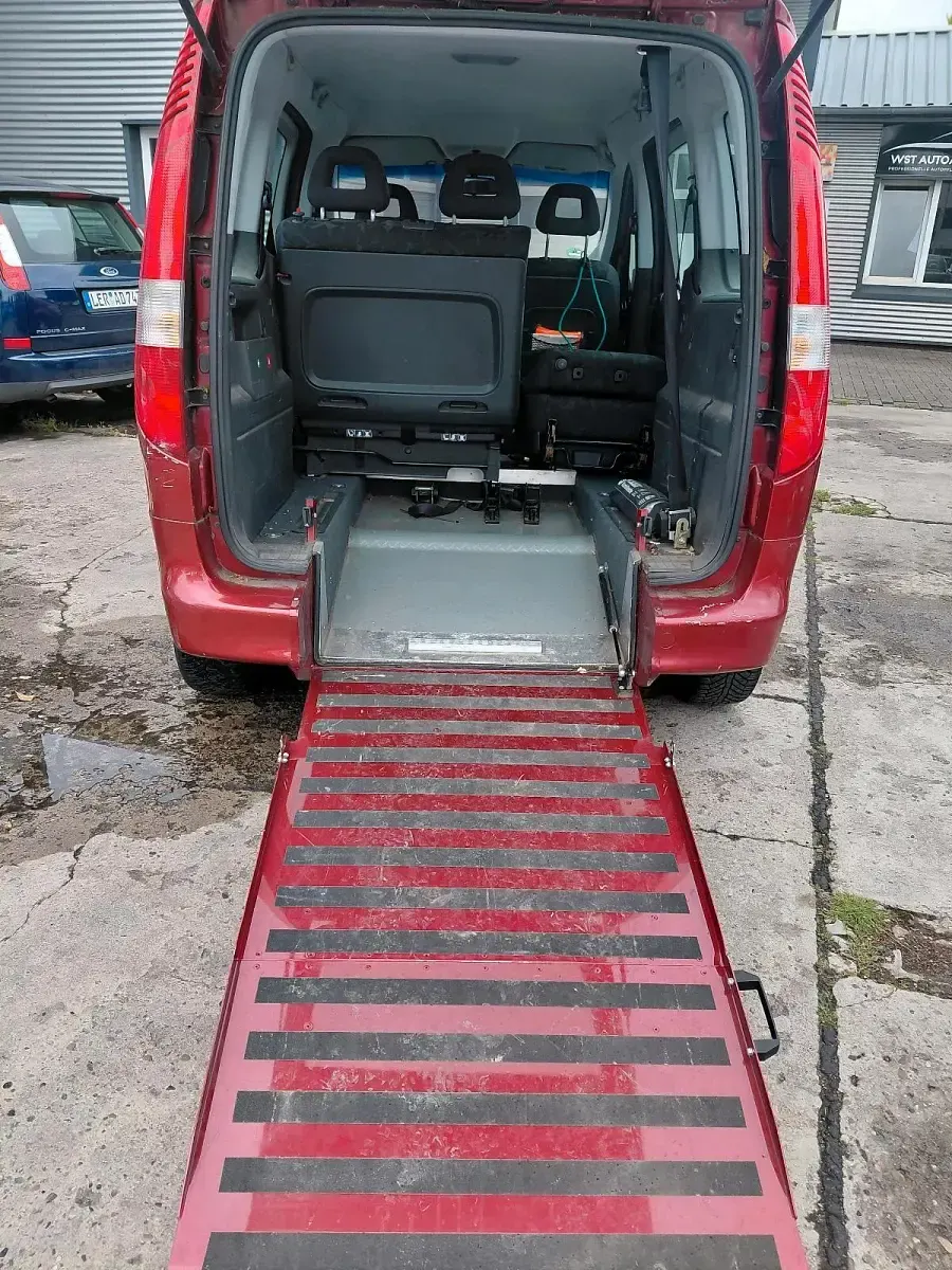 Gebraucht Mercedes Vaneo 125 PS (91 kW) 2001 Rot Van / Kleinbus