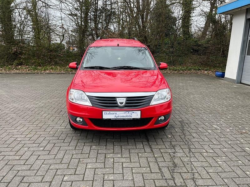 Gebraucht Dacia Logan 84 PS (61 kW) 2011 Rot Kombi