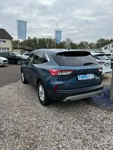 Gebraucht Ford Kuga Titanium 152 PS (111 kW) 2022 Blau SUV