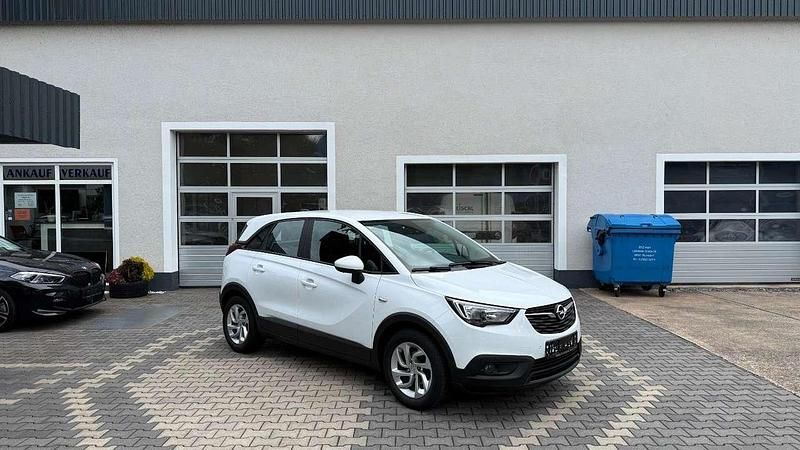 Schneeweiss/olympic/summit whi Gebraucht 2018 Opel Crossland X SUV | 12.500 € (Fairer Preis) - Bild 1/4