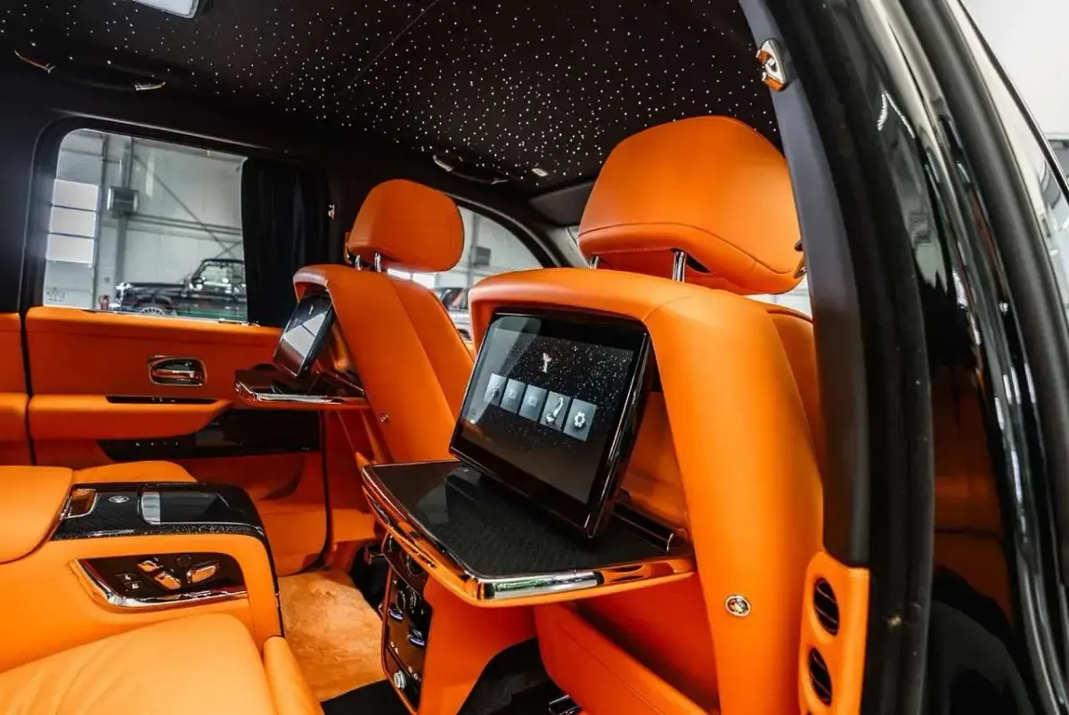 Neu Rolls Royce Cullinan 600 PS (441 kW) 2026 Black diamond SUV