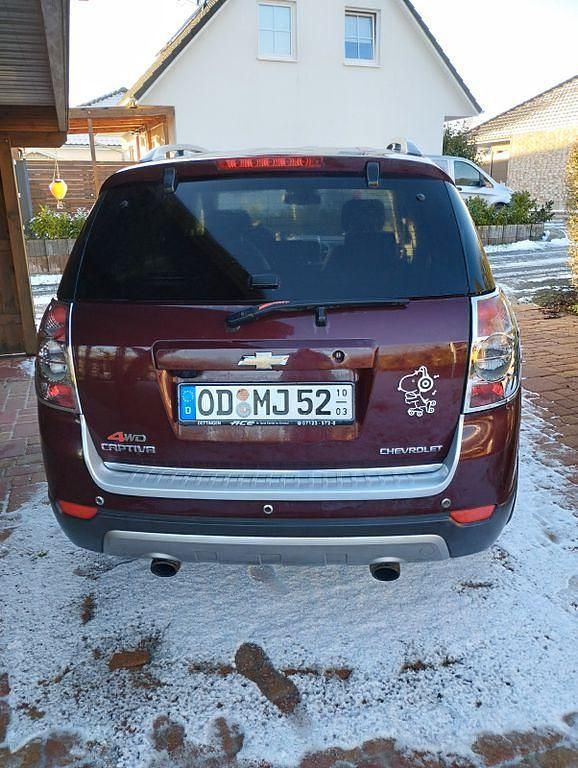 Gebraucht Chevrolet Captiva LTZ 184 PS (135 kW) 2012 Rot SUV
