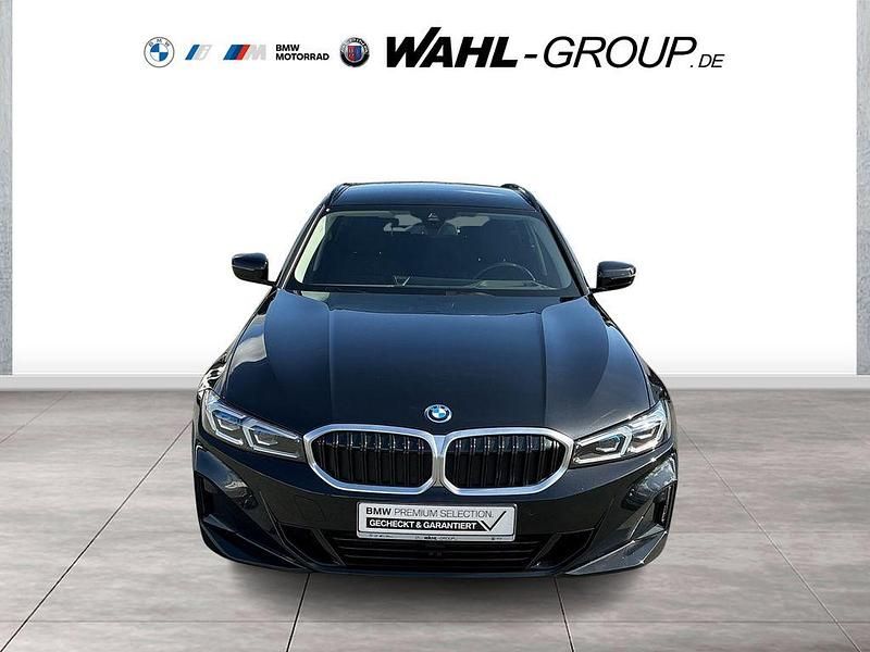 Gebraucht BMW 320e Shadowline 204 PS (150 kW) 2024 Schwarz Kombi