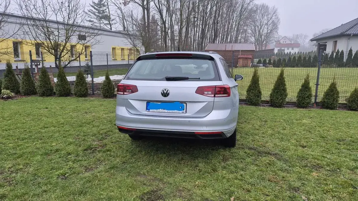Gebraucht VW Passat Conceptline 150 PS (110 kW) 2022 Silber Kombi