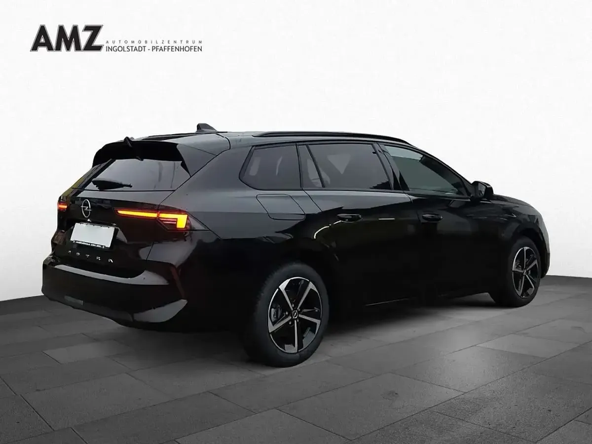 Neu Opel Astra 131 PS (96 kW) 2025 Karbon schwarz Kleinwagen