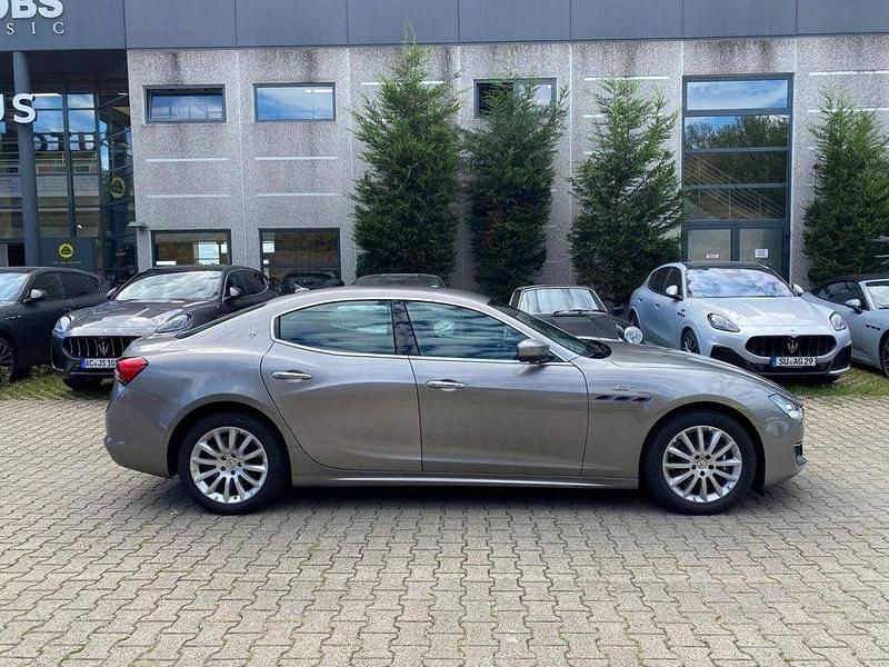 Gebraucht Maserati Ghibli GT 330 PS (242 kW) 2022 Silber Coupé
