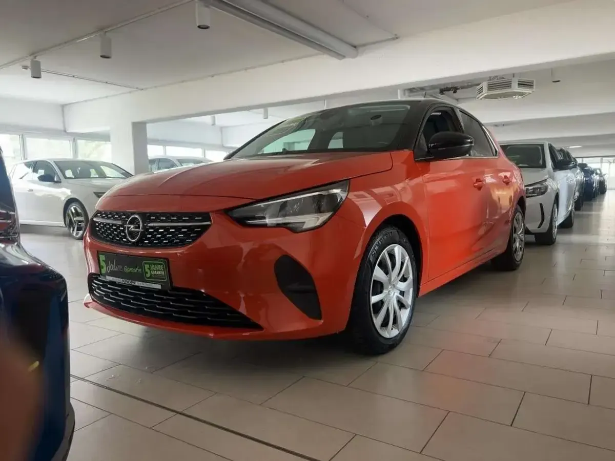 Gebraucht Opel Corsa Elegance 101 PS (74 kW) 2023 Power orange/dynamik orange Kleinwagen