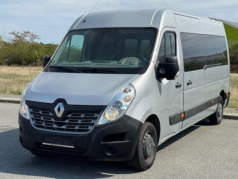 Usado Renault Master 170 HP (125 kW) 2017 Prateado Van
