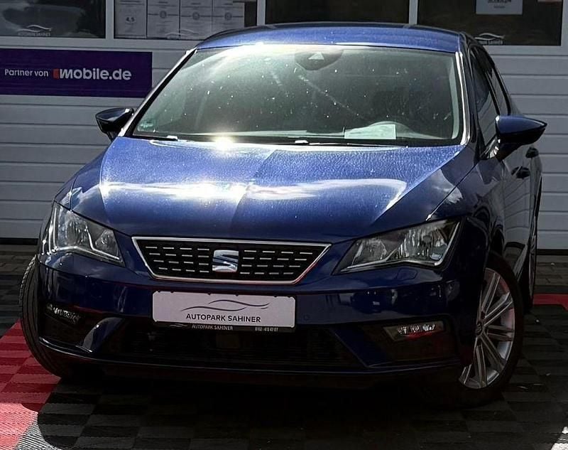Blau Gebraucht 2018 Seat Leon XCELLENCE Limousine | 9.649 € (Superpreis) - Bild 1/4