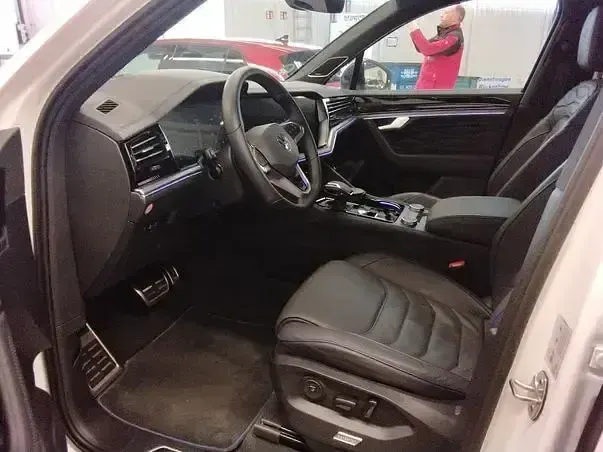 Gebraucht VW Touareg R 462 PS (339 kW) 2025 Weiß SUV