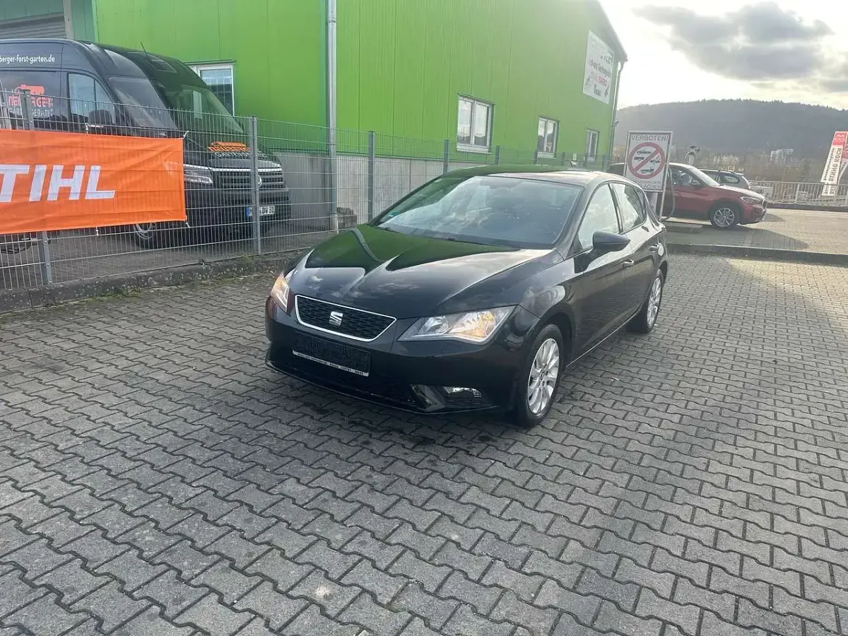 Gebraucht Seat Leon Style 122 PS (89 kW) 2013 "universo" schwarz Kleinwagen