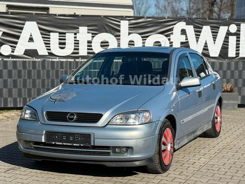 Gebraucht Opel Astra 101 PS (74 kW) 2000 Silber Kleinwagen