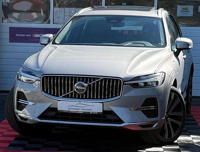 Grau Gebraucht 2022 Volvo XC60 Inscription SUV | 38.149 € (Guter Preis) - Bild 1/4