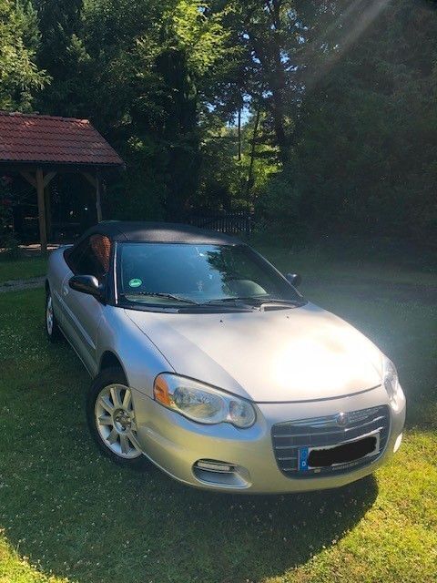 Silber Gebraucht 2004 Chrysler Sebring Cabriolet Limited Cabrio | 4.500 € (Fairer Preis) - Bild 1/4