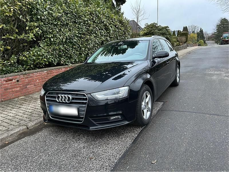 Second-hand Audi A4 120 CP (88 kW) 2012 Negru Break