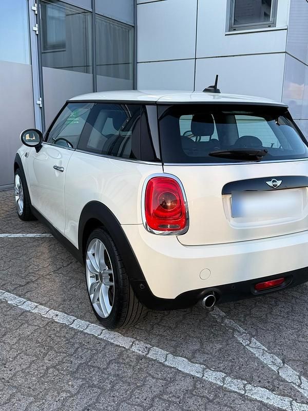 Usata Mini Cooper D 116 CV (85 kW) 2015 Beige Utilitaria