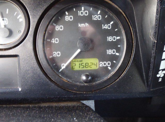 Gebraucht Land Rover Defender 165 PS (121 kW) 2003 Gelb SUV