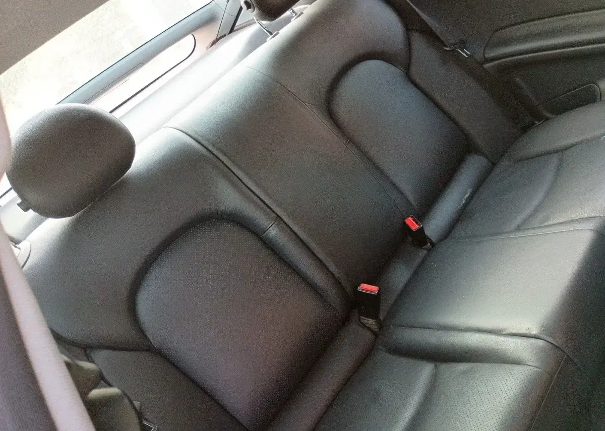 Gebraucht Mercedes C180 Elegance 129 PS (94 kW) 2002 Silber Limousine