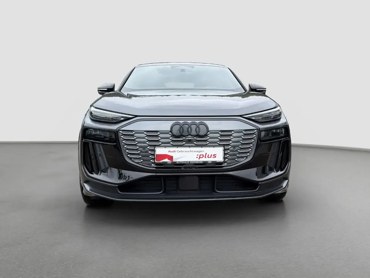 Gebraucht Audi Q6 Sportback e-tron Comfort 284 kW (387 PS) 2025 Grau SUV