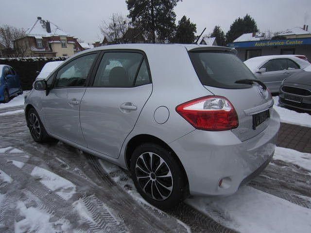 Gebraucht Toyota Auris Life+ 132 PS (97 kW) 2010 Kleinwagen