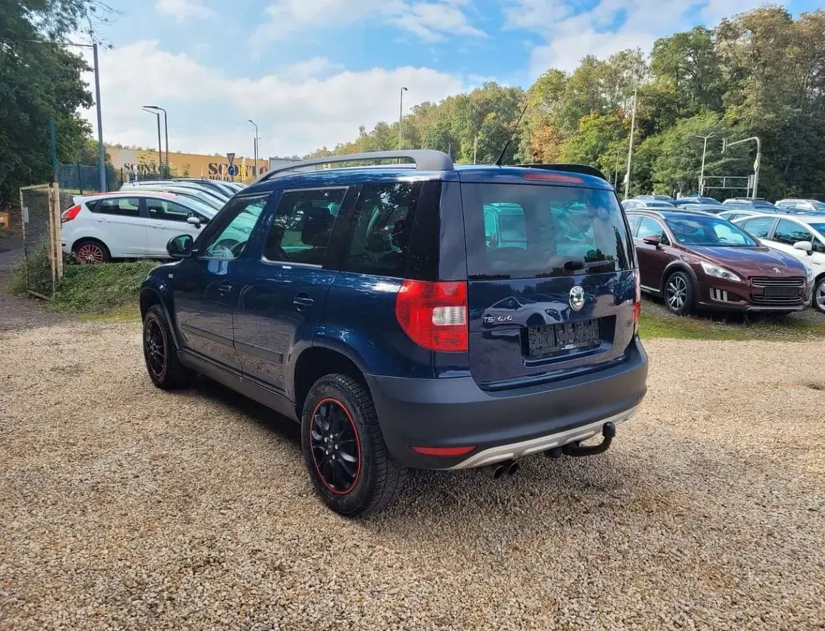 Gebraucht Skoda Yeti Family 152 PS (111 kW) 2011 Blau SUV