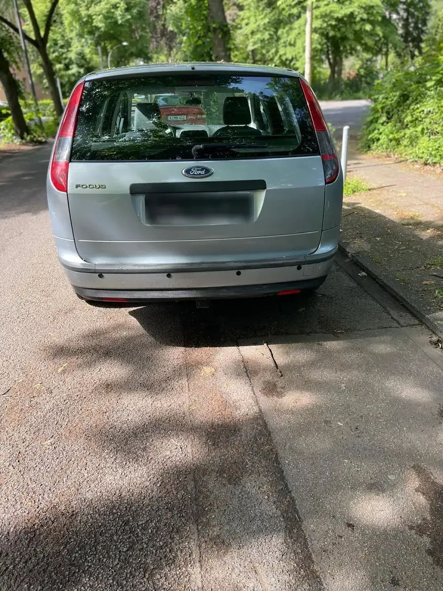 Gebraucht Ford Focus 101 PS (74 kW) 2005 Silber Kombi