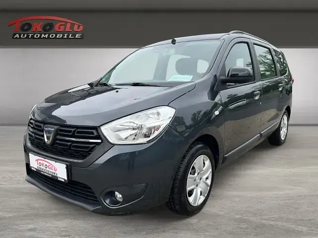 Gebraucht Dacia Lodgy Comfort 102 PS (75 kW) 2021 Grau Van / Kleinbus