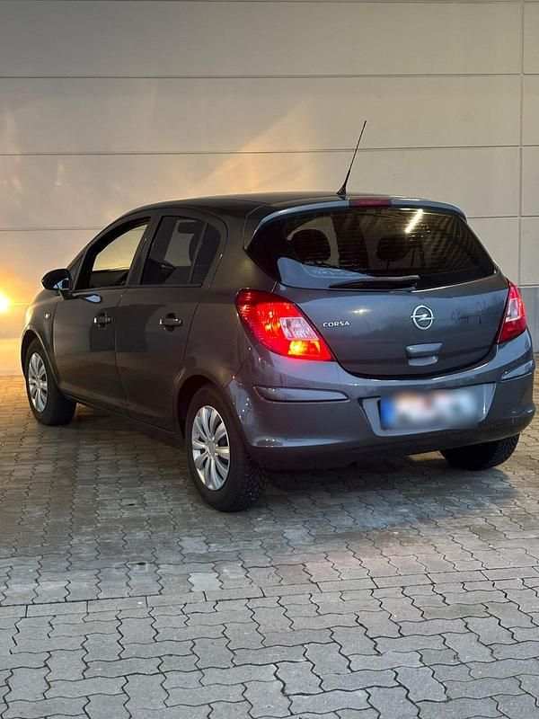 Gebraucht Opel Corsa 85 PS (62 kW) 2011 Schwarz Kleinwagen