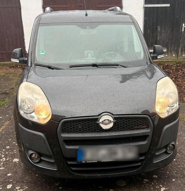 Schwarz Gebraucht 2011 Fiat Doblò Van / Kleinbus | 2.990 € (Superpreis) - Bild 1/4