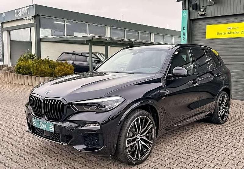 Sapphire metallic Gebraucht 2019 BMW X5 M SUV | 47.890 € (Guter Preis) - Bild 1/4