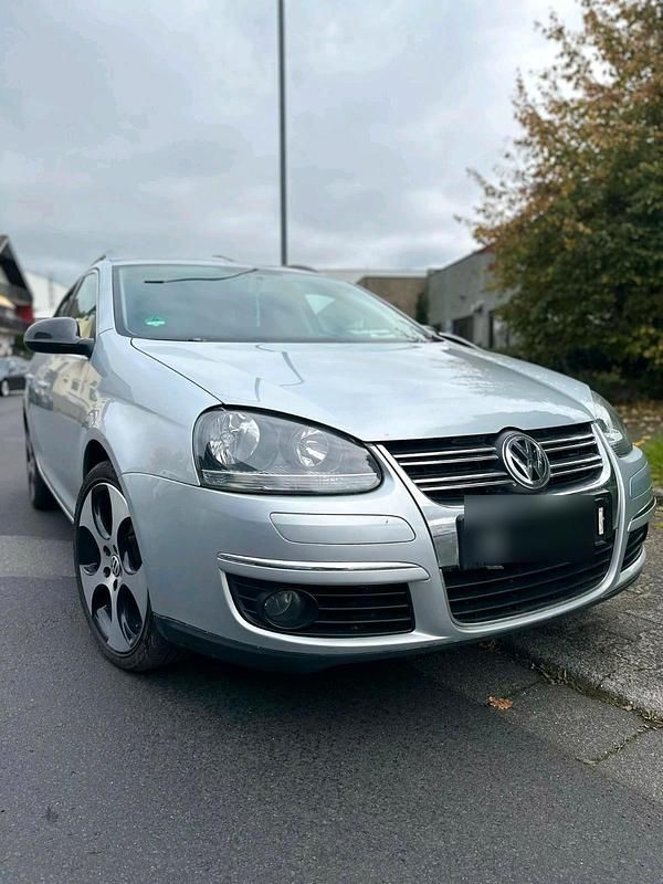 Silber Gebraucht 2009 VW Golf VI Kombi | 3.000 € - Bild 1/4