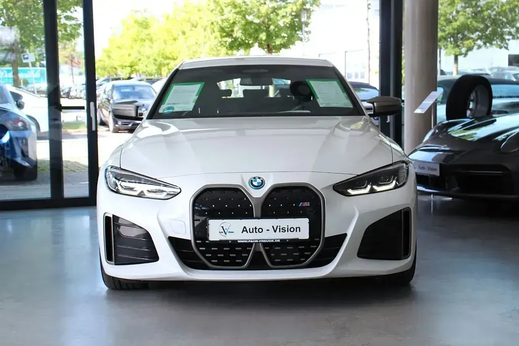 Gebraucht BMW i4 Performance 400 kW (544 PS) 2023 Weiß Limousine