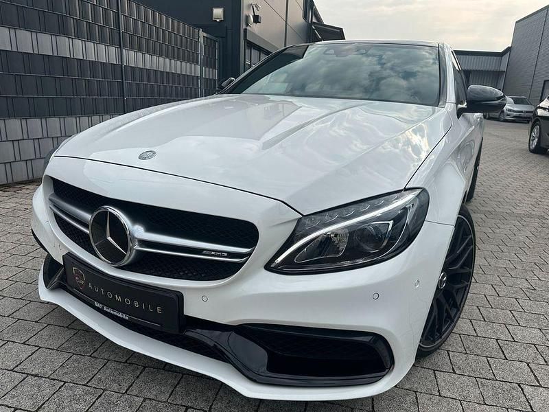 Weiß Gebraucht 2016 Mercedes C63 AMG AMG Limousine | 43.900 € (Guter Preis) - Bild 1/4