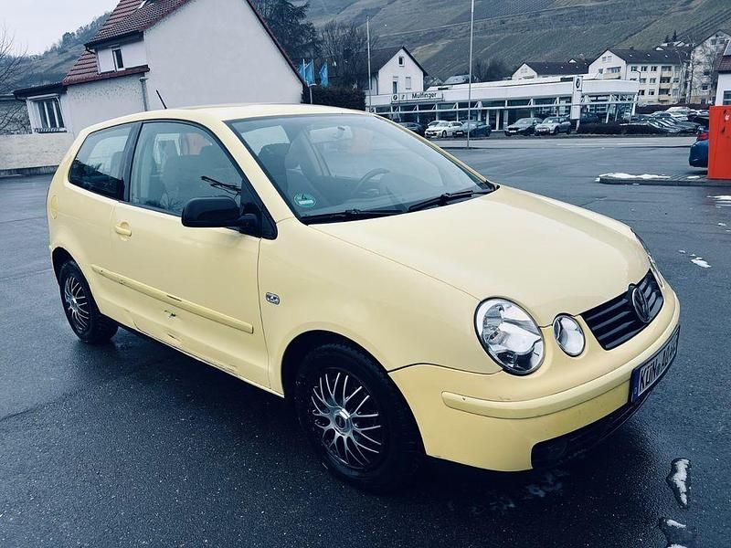Gebraucht VW Polo 75 PS (55 kW) 2003 Gelb Limousine