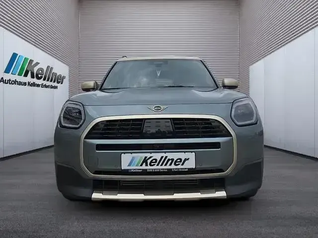 Gebraucht Mini Cooper Countryman Favoured 170 PS (125 kW) 2025 Grün SUV
