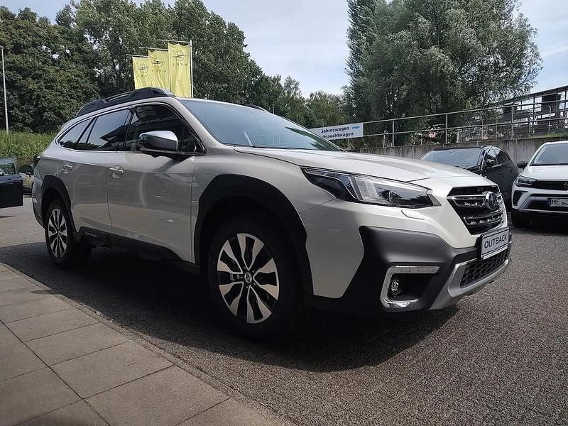 Neu Subaru Outback Platinum 169 PS (124 kW) 2025 Crystal white pearl SUV