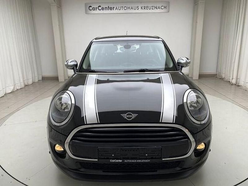 Gebraucht Mini Cooper 136 PS (100 kW) 2018 Schwarz Kleinwagen